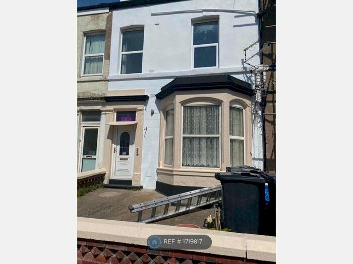 2 Bedroom Flat To Rent In Cocker Street, Blackpool, FY1
