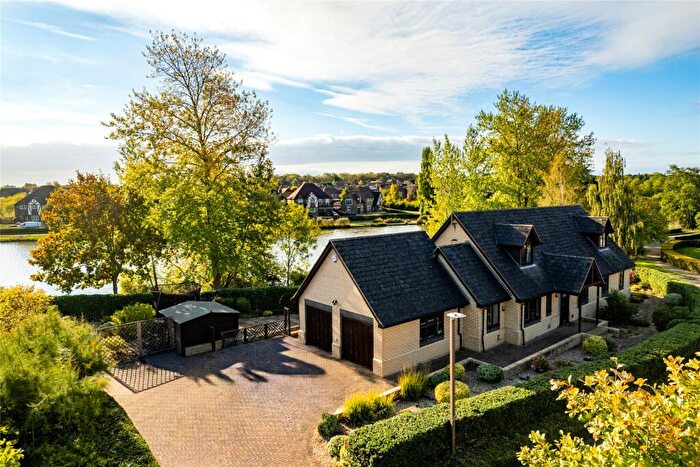 5 Bedroom Detached House For Sale In Bilbrook Lane, Furzton, Milton Keynes, Buckinghamshire, MK4