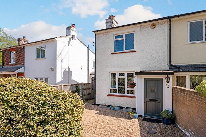 2 Bedroom Semi-Detached House For Sale In Brooklands Lane, Weybridge, KT13