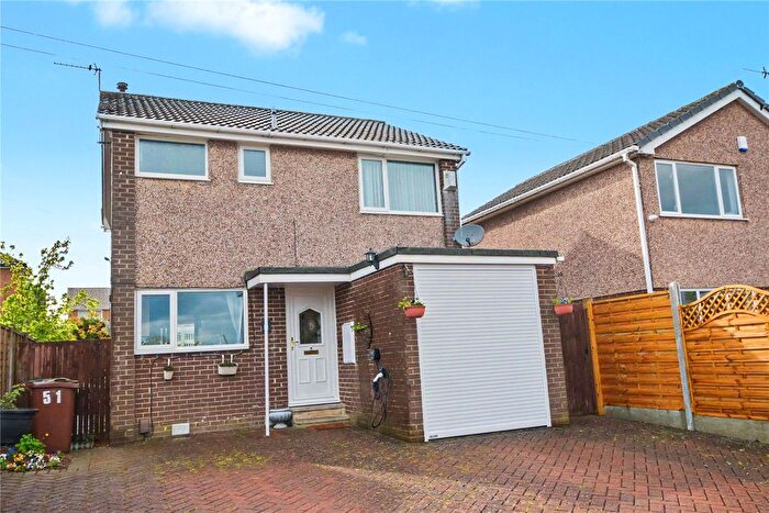 3 Bedroom Detached House For Sale In Holt Park Road, Leeds, West Yorkshire, LS16