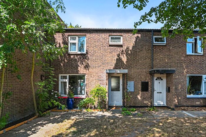 2 Bedroom Terraced House For Sale In Weavers Close, Hadleigh, IP7