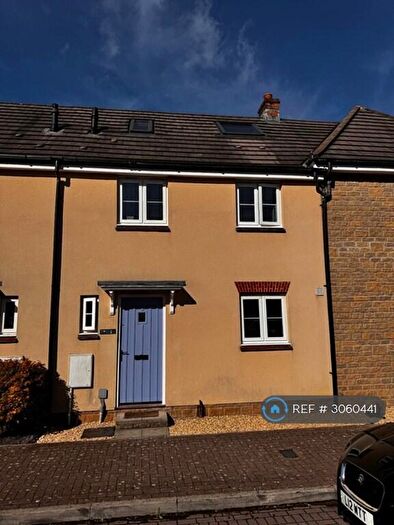 4 Bedroom Terraced House To Rent In Ellworthy Court, Frome, BA11