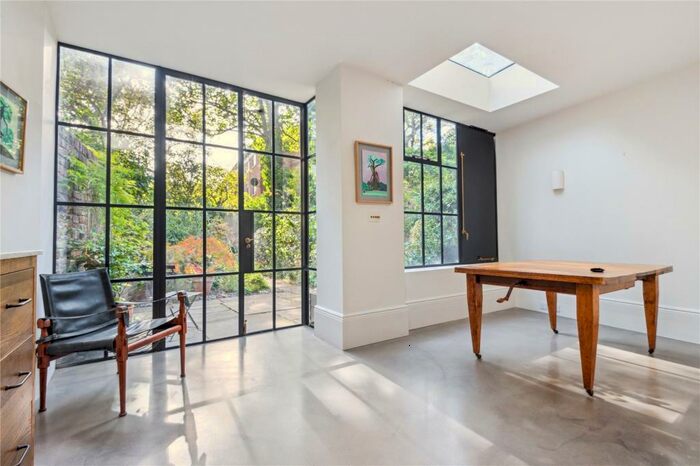 4 Bedroom House To Rent In Canonbury Grove, Canonbury, Islington, London, N1