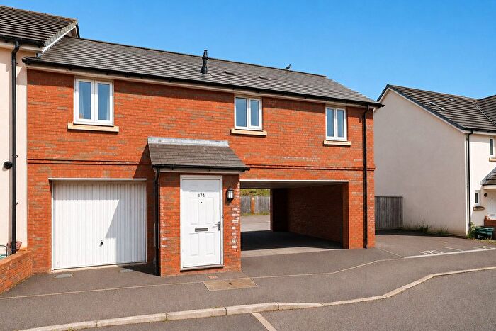 2 Bedroom Flat For Sale In Churchill Road, Bideford, Devon, EX39