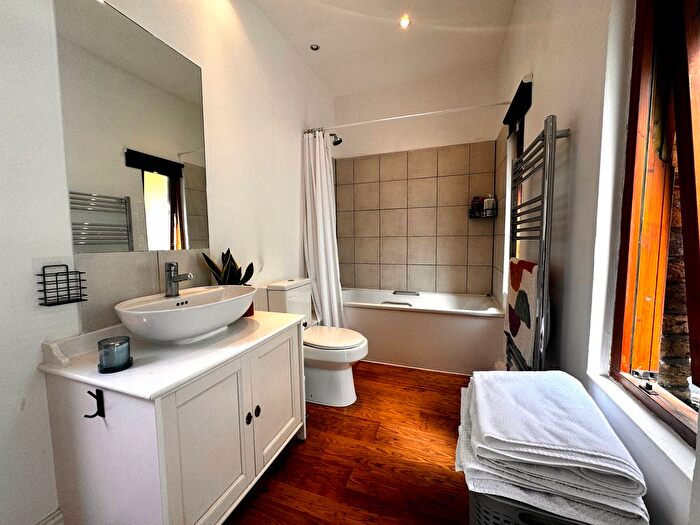 1 Bedroom Flat For Sale In Liverpool Road, London, N1