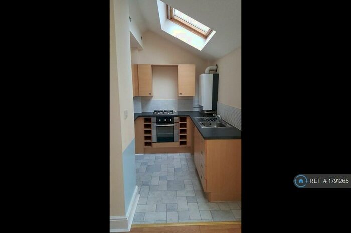 1 Bedroom Flat To Rent In Lake Rd, Hoylake, CH47
