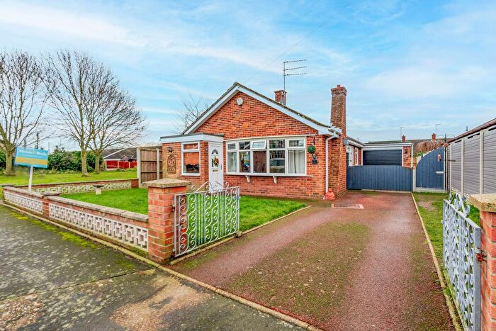 4 Bedroom Detached Bungalow For Sale In Rosedale Gardens, Belton, NR31
