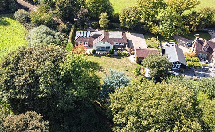 4 Bedroom Detached House For Sale In Luton Lane, Redbourn, AL3