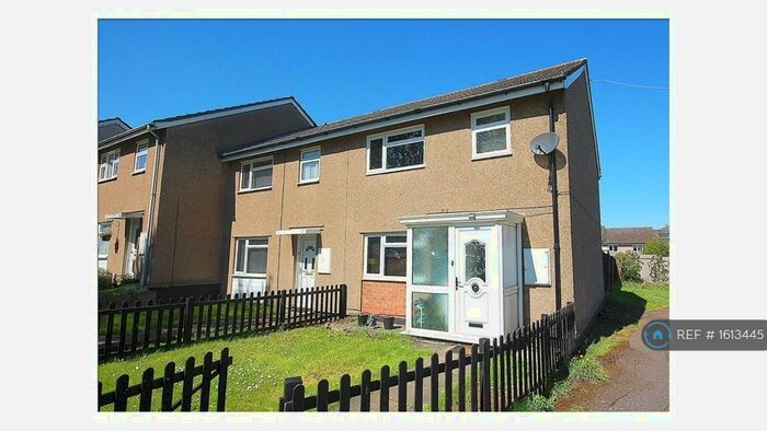 3 Bedroom End Of Terrace House To Rent In Hardy Close, Hitchin, SG4