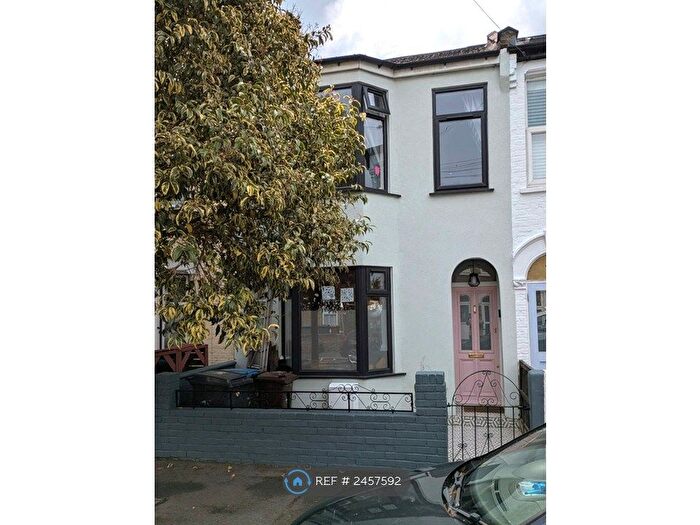 2 Bedroom Terraced House To Rent In Acacia Road, London, E17