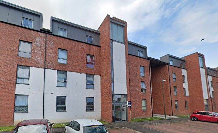 2 Bedroom Flat To Rent In Ferry Gait Place, Edinburgh, EH4