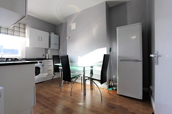 1 Bedroom Flat To Rent In B Stroud Green Road, Stroud Green, N4