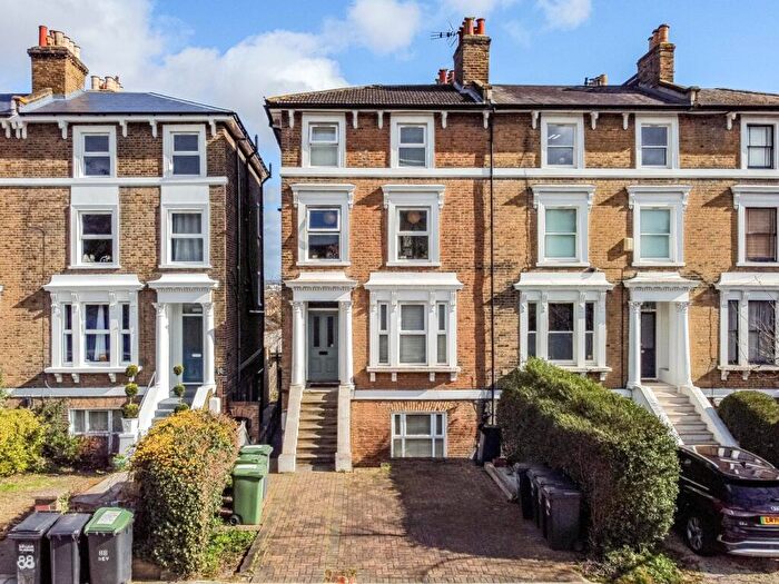 1 Bedroom Flat To Rent In Devonshire Road, Forest Hill, SE23