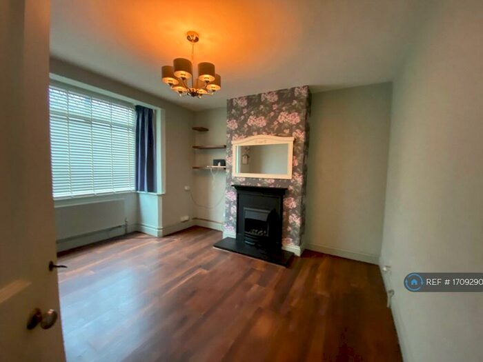 3 Bedroom Terraced House To Rent In Stamford Road, Kettering, NN16