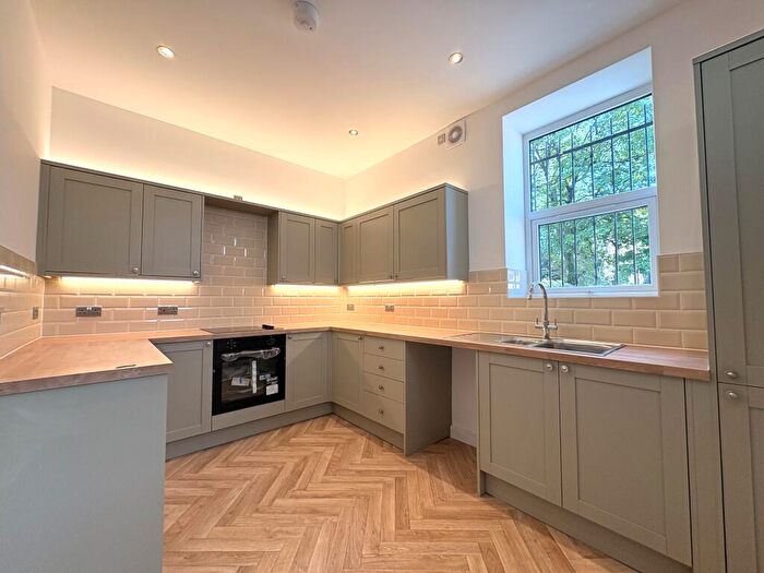 1 Bedroom Flat To Rent In Richmond Road, Roath, Cardiff, CF24