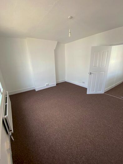 1 Bedroom Flat To Rent In Dysons Road, London, N18