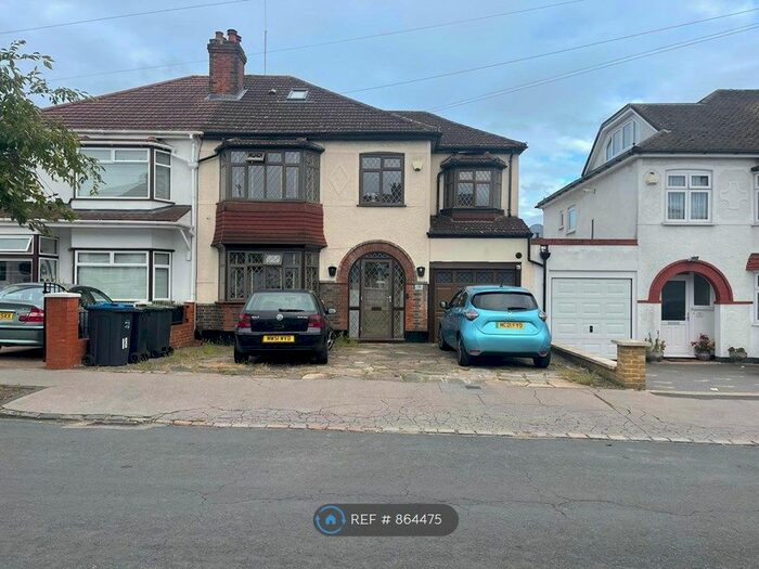 6 Bedroom Semi-Detached House To Rent In Georgia Road, Thornton Heath, CR7