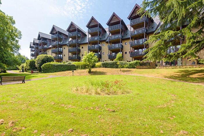 2 Bedroom Apartment For Sale In Weetwood Gardens, Knowle Lane, Ecclesall, Sheffield, S11