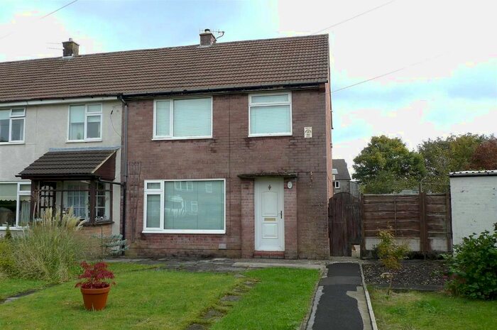 3 Bedroom Semi-Detached House To Rent In Cornwall Avenue, Fairfield, Buxton, SK17