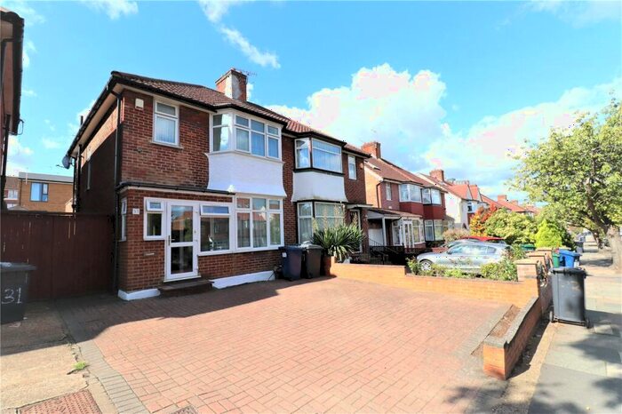 3 Bedroom Semi-Detached House To Rent In Colin Park Road, Colindale, London, NW9