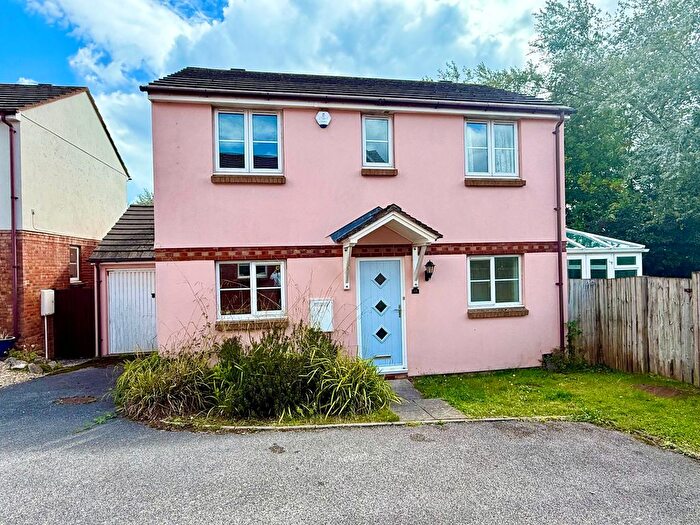 2 Bedroom Detached House For Sale In St. Kitts Close, Torquay, TQ2