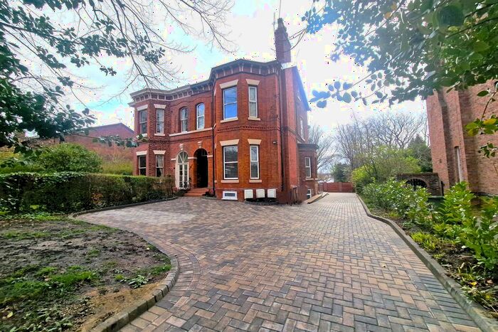 2 Bedroom Flat To Rent In Victoria Grove, Heaton Mersey, Stockport, SK4