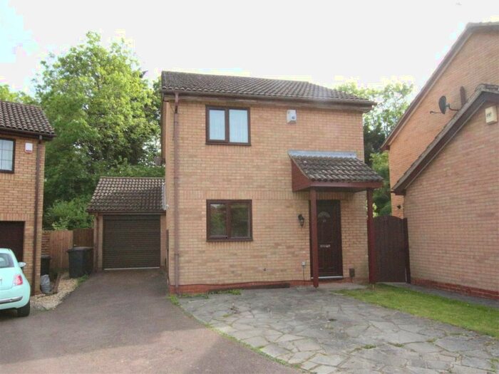 3 Bedroom Detached House To Rent In Portchester Gardens, Wakes Meadow, NN3
