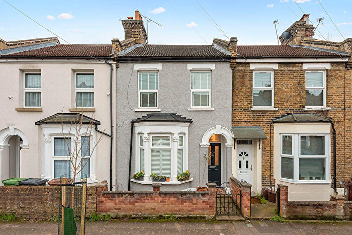 3 Bedroom Terraced House To Rent In Melford Road, Leytonstone, E11