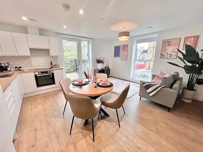 2 Bedroom Apartment To Rent In Bolt Works, Cow Green, Halifax, HX1