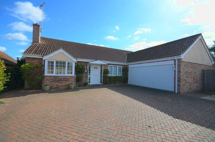 3 Bedroom Bungalow To Rent In Toates Close, Wilburton, CB6