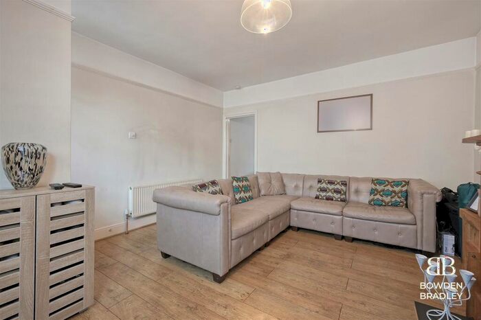 3 Bedroom End Of Terrace House For Sale In Greenfield Street, Waltham Abbey, EN9