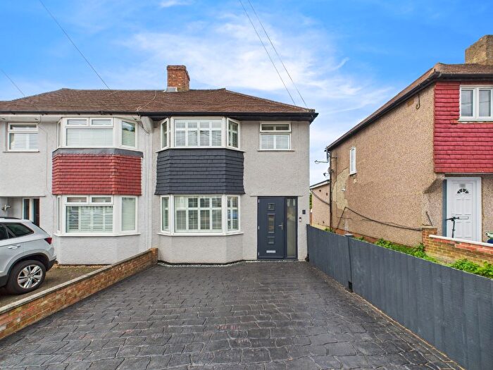 3 Bedroom Semi Detached House For Sale In Ridgeway West, Sidcup, Kent, DA15