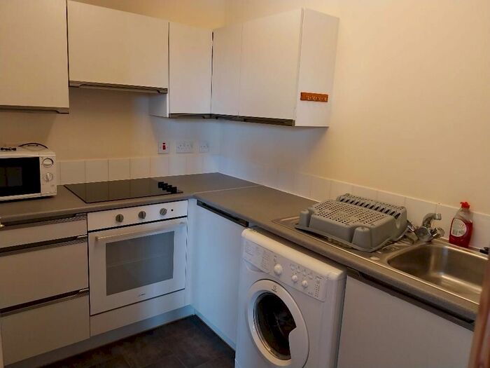 1 Bedroom Flat To Rent In Miller Street, Inverness, IV2