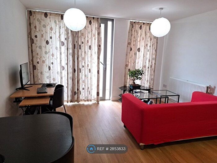 Studio To Rent In Elmira Street, London, SE13