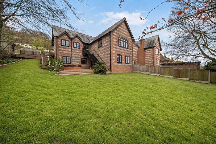 4 Bedroom Detached House For Sale In Chapel Lane, Winterborne Stickland, Blandford Forum, DT11