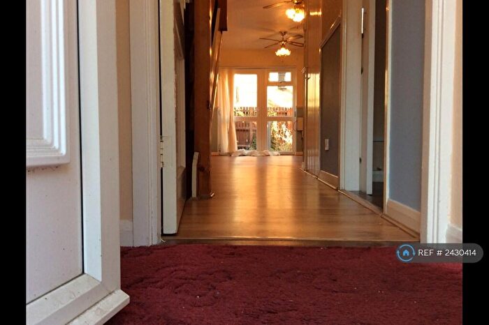 1 Bedroom Terraced House To Rent In Cardigan Court, Luton, LU1