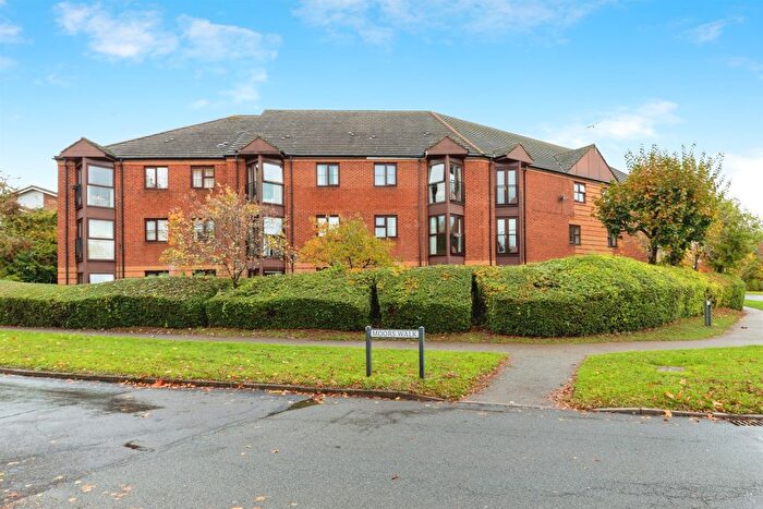 1 Bedroom Flat For Sale In Roseacre Gardens, Welwyn Garden City, AL7