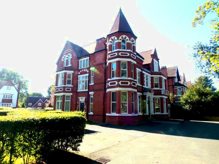 2 Bedroom Apartment To Rent In Wake Green Road, Moseley, B13