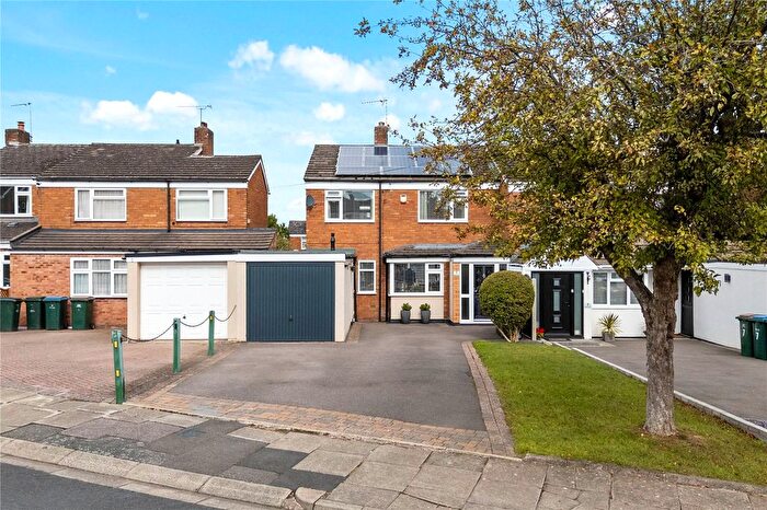 4 Bedroom Semi-Detached House For Sale In Bigbury Close, Styvechale, Coventry, West Midlands, CV3