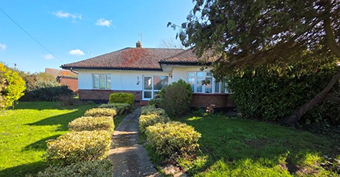2 Bedroom Detached Bungalow For Sale In Dyke Crescent, Canvey Island, Essex, SS8