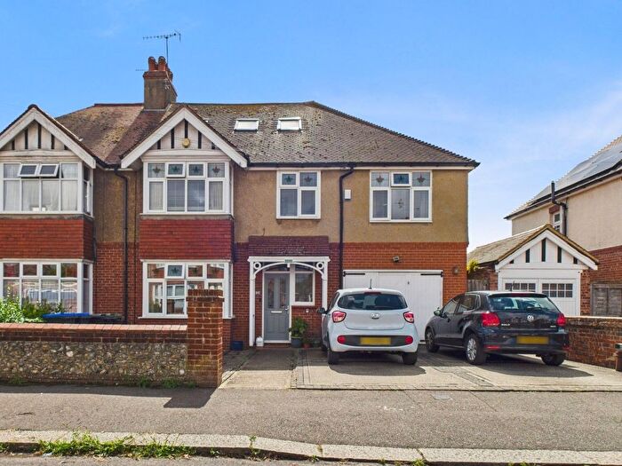 5 Bedroom Semi-Detached House For Sale In Shermanbury Road, Worthing, BN14