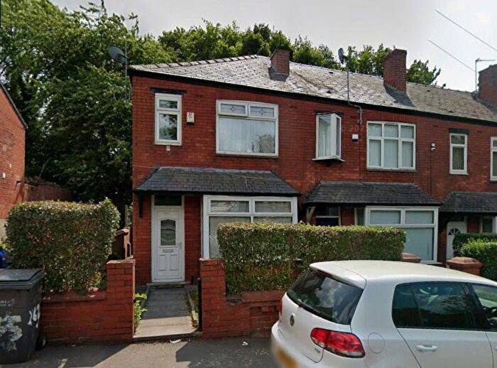 3 Bedroom Terraced House To Rent In Middleton Road, Chadderton, OL9