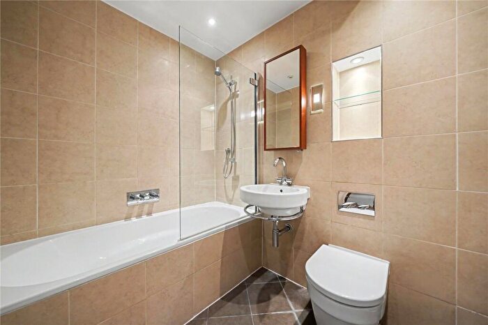 1 Bedroom Apartment For Sale In Clerkenwell Road, London, EC1M - Photo 11
