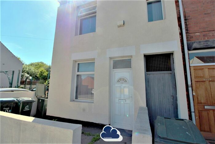 4 Bedroom End Of Terrace House To Rent In Stoney Stanton Road, Foleshill, Coventry, CV6