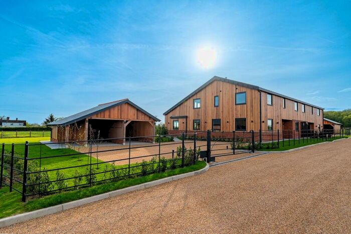 4 Bedroom Barn Conversion For Sale In The Street, High Roding, Dunmow, CM6