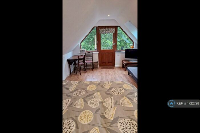 Studio To Rent In Mulberry House Barn, Sutton Scotney, Winchester, SO21