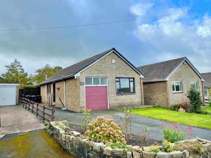 2 Bedroom Bungalow To Rent In Moorland Close, Linthwaite, Huddersfield, HD7