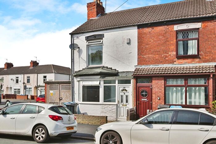 2 Bedroom End Of Terrace House For Sale In Thoresby Street, Hull, HU5