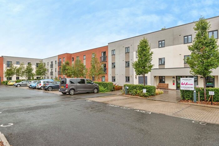 1 Bedroom Flat For Sale In South Street, Taunton, TA1