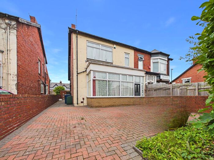 3 Bedroom Semi Detached House For Sale In Sunderland Road, South Shields, NE34